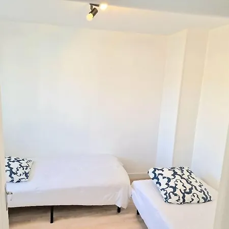 Tres Grande Maison Individuelle Nyaraló *